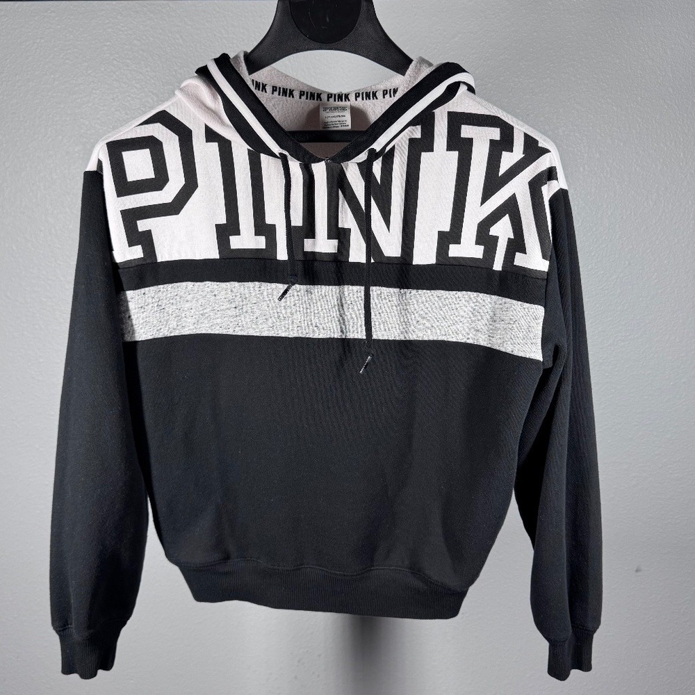 Women's Small Victoria's Secret PINK Color-Block Cropped Hoodie with Bold Logo‎